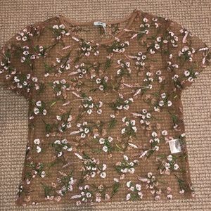 Mesh flower top